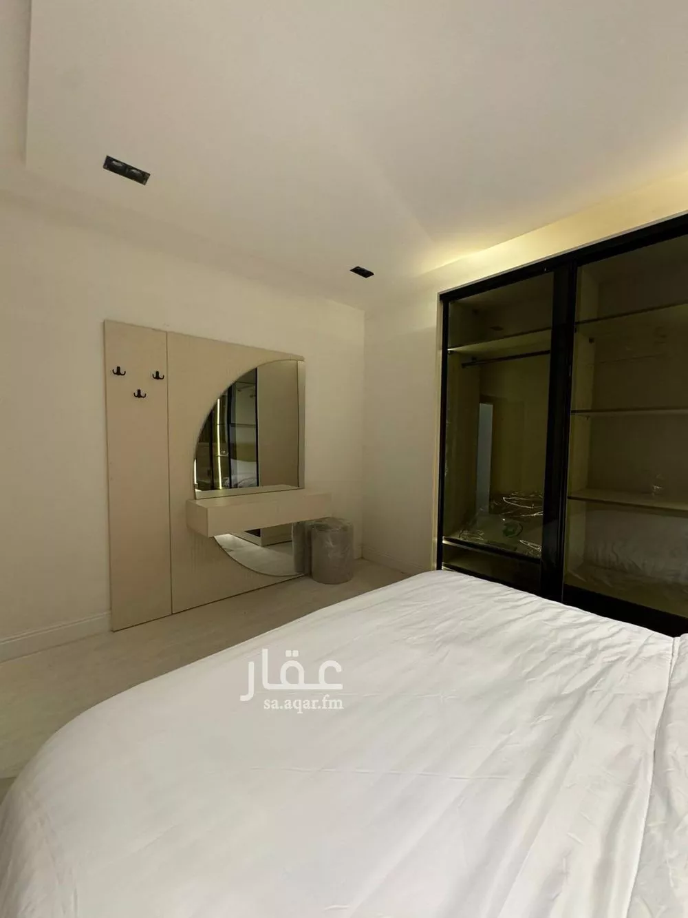 شقة 1 غرف في العقيق 2