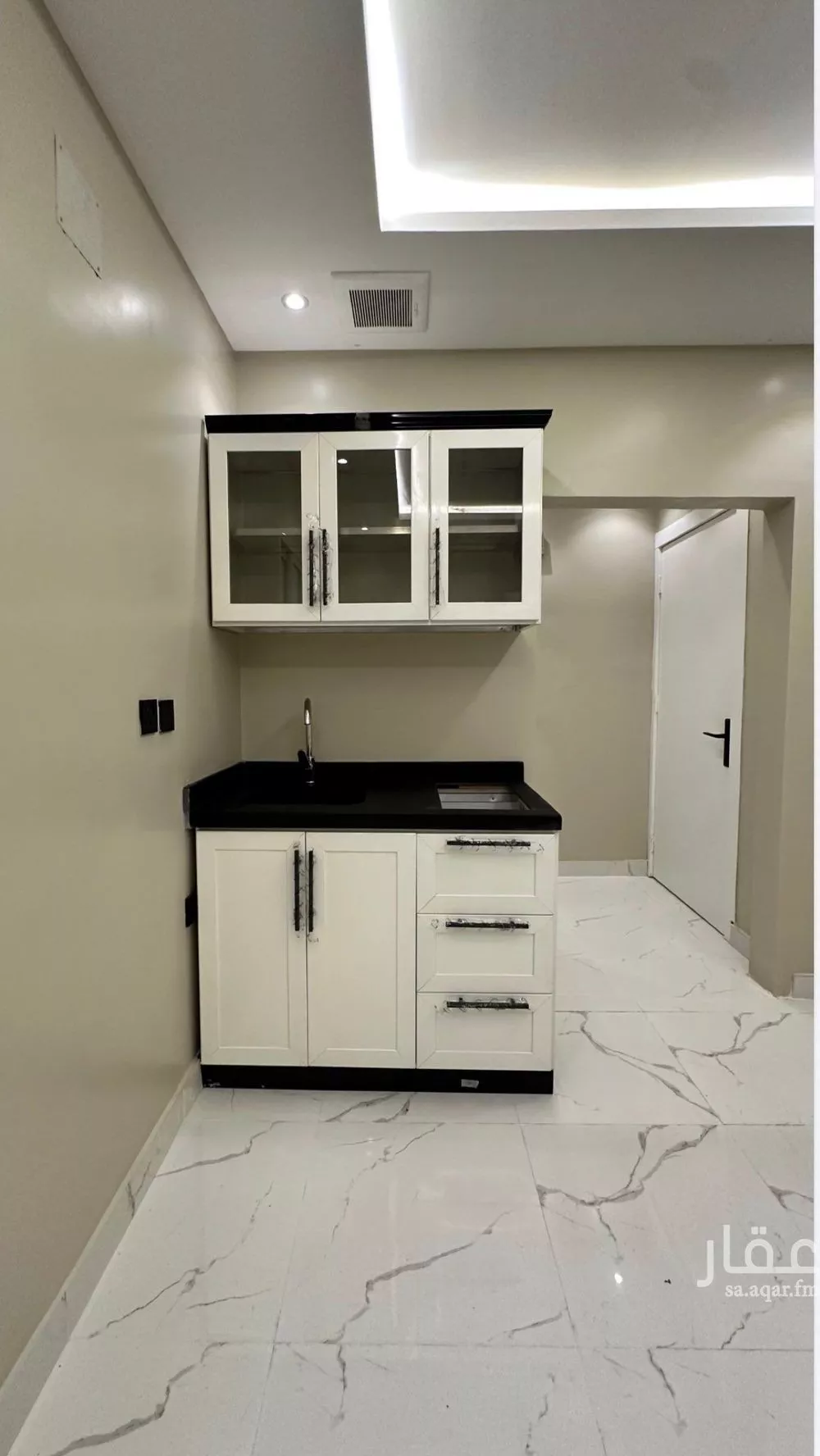 شقة 1 غرف في الوادي 4