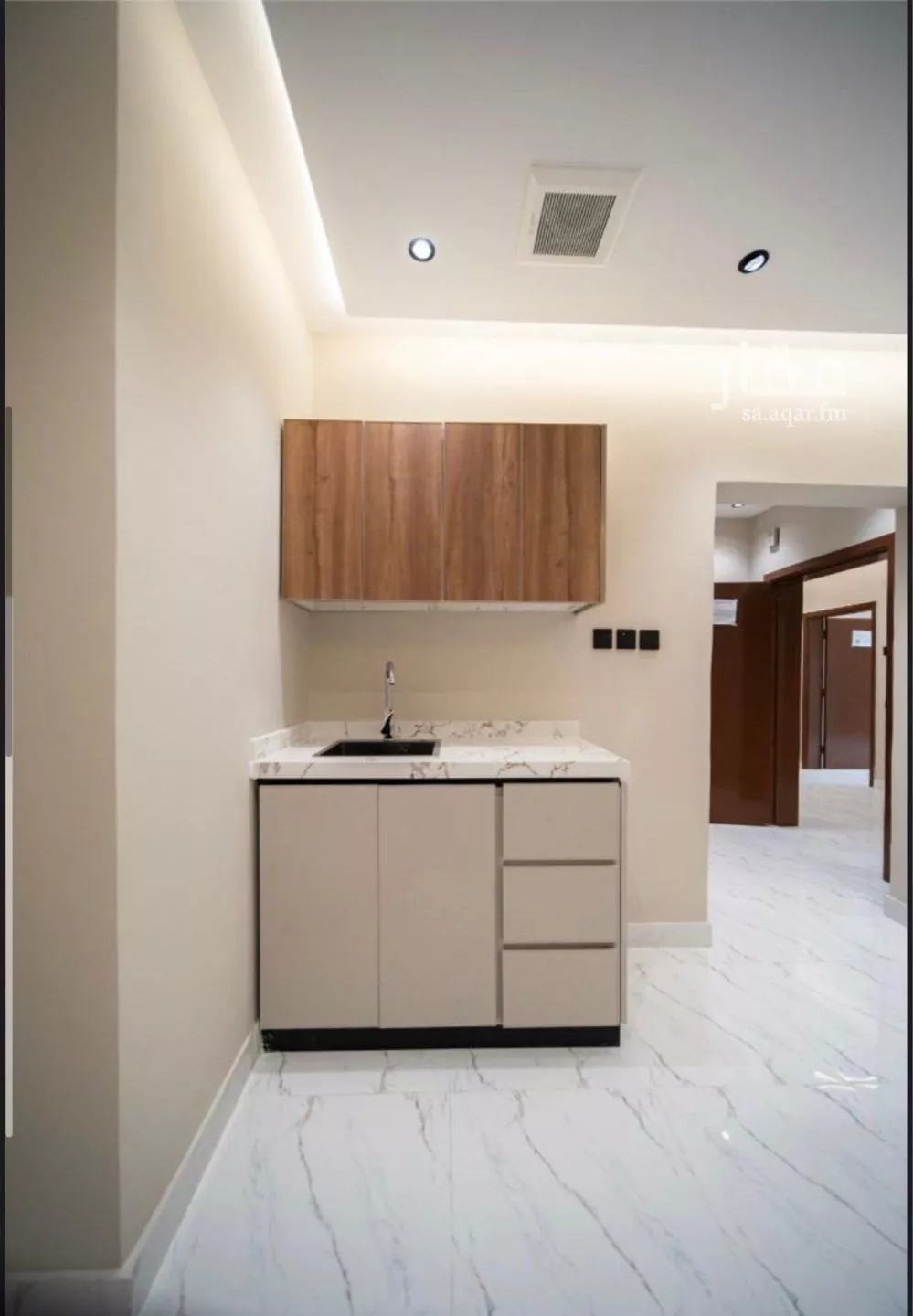 1 bedroom apartment in Hittin 3