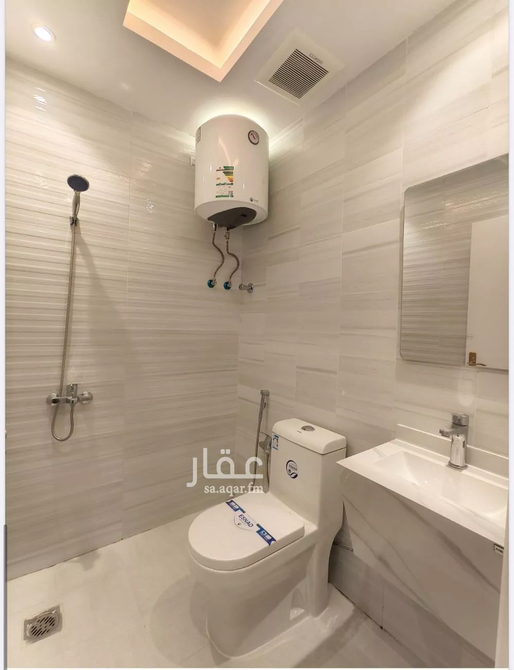 شقة 1 غرف في الوادي 5