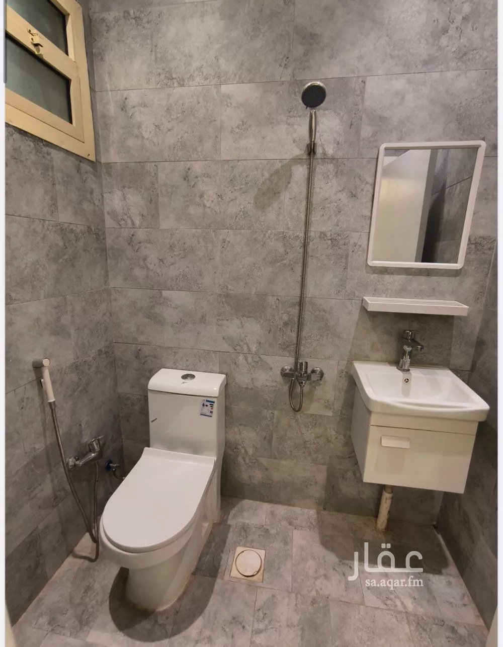 شقة 1 غرف في الوادي 4