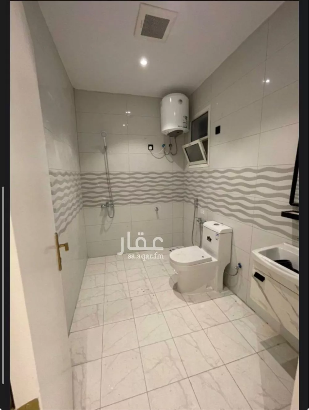 شقة 1 غرف في الوادي 4