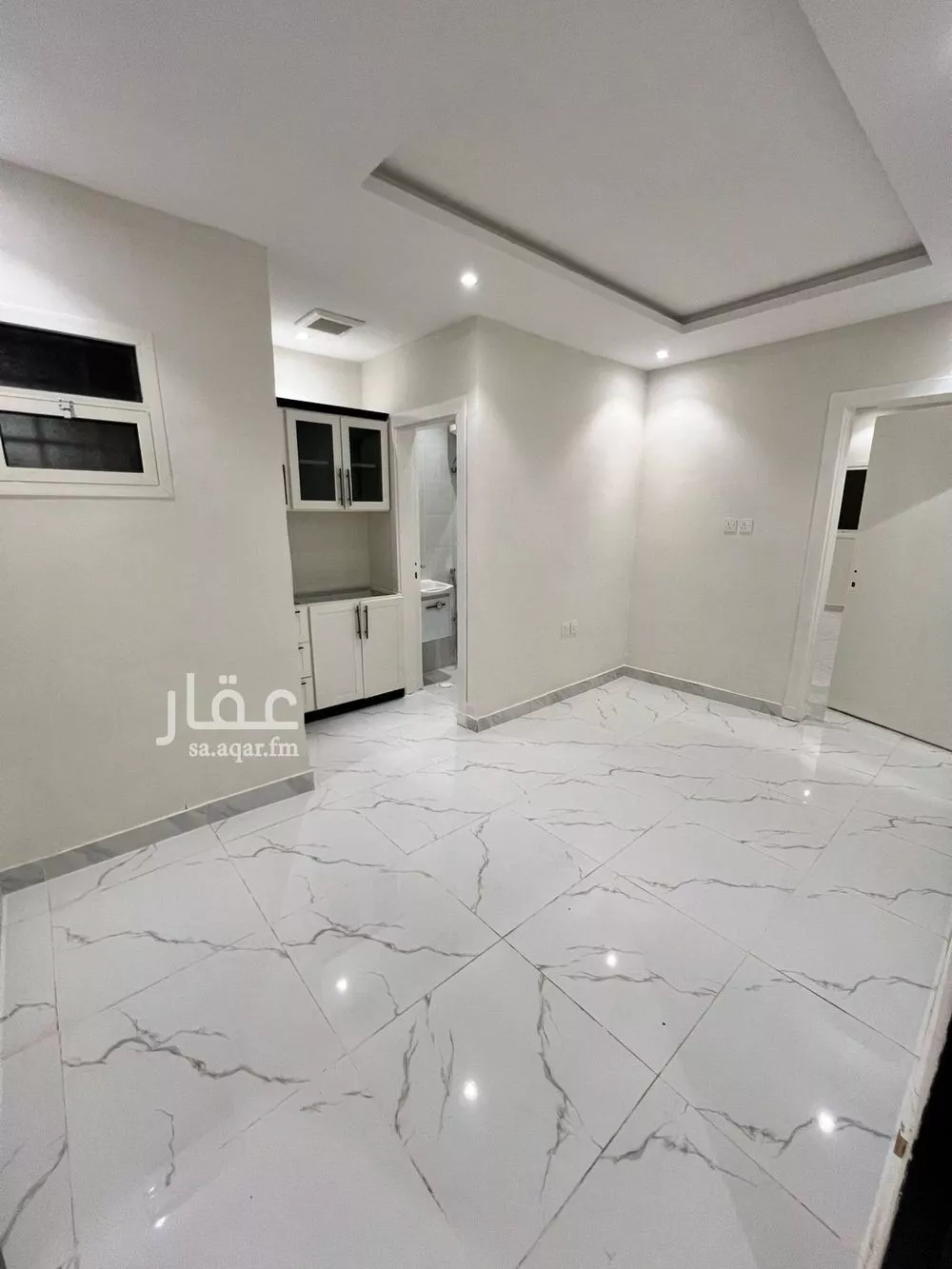 شقة 1 غرف في الخليج 5