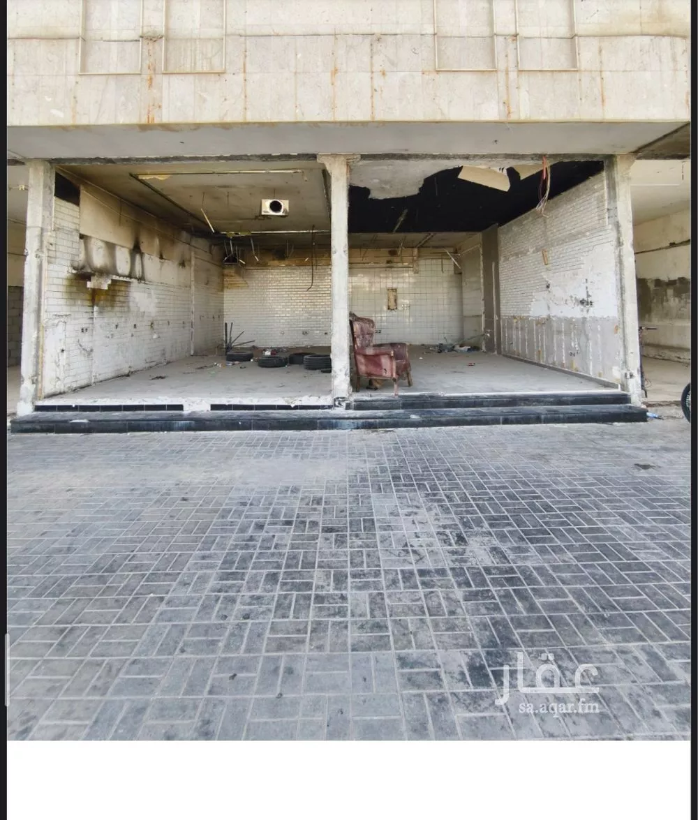 محل 40 م² في الملك فهد 3