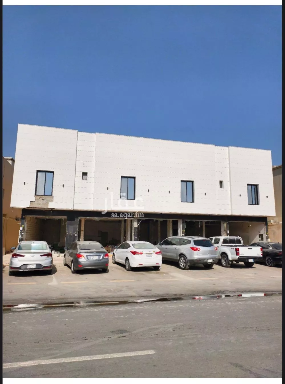 محل 40 م² في المروج