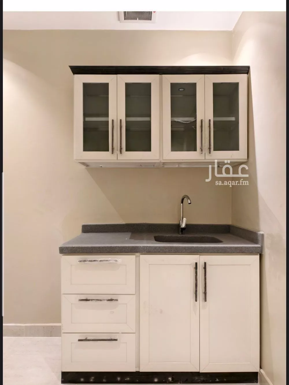 شقة 1 غرف في المروج 4