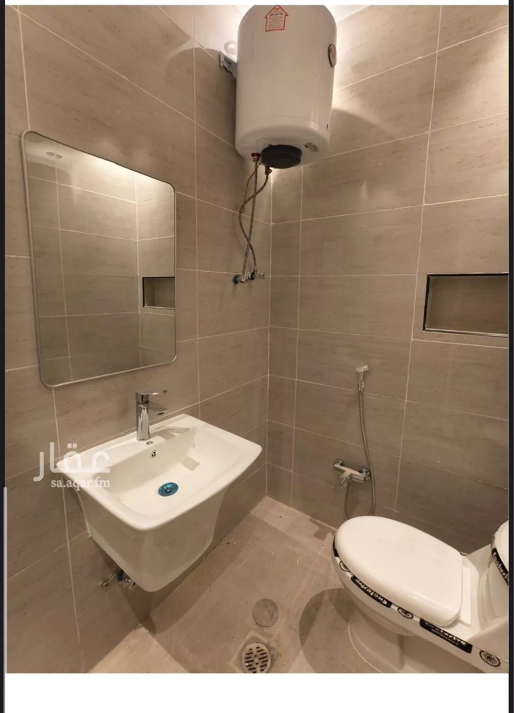 شقة 1 غرف في المروج 3