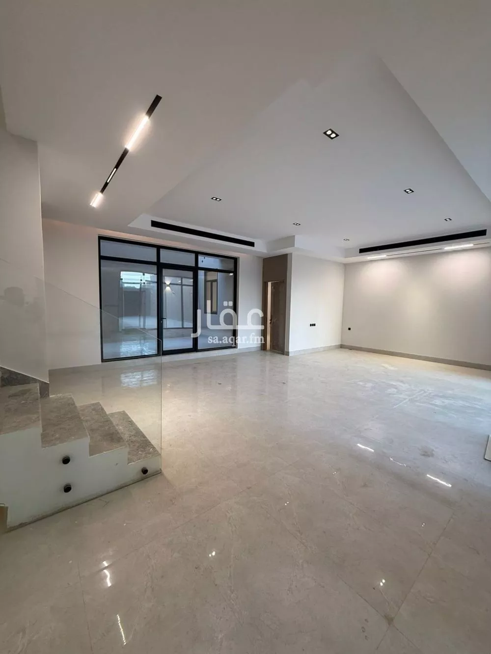 8 bedroom villa in Al Mahdiyyah 4