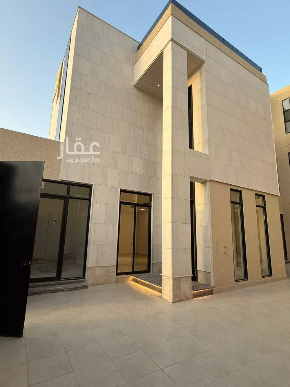 8 bedroom villa in Al Mahdiyyah 3