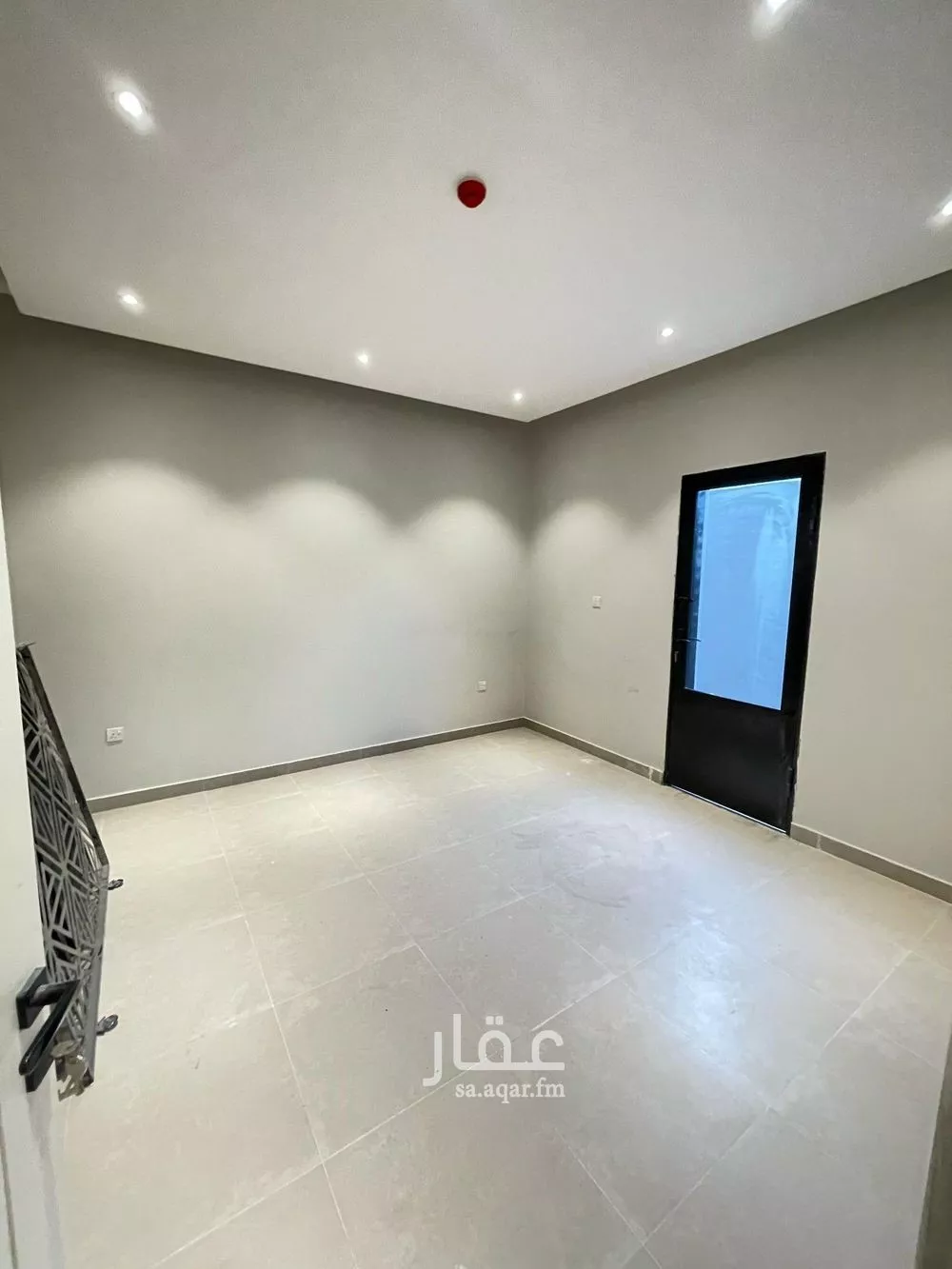 شقة 3 غرف في العارض 2