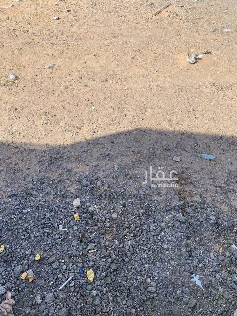 أرض 768 م² في الشرق 2