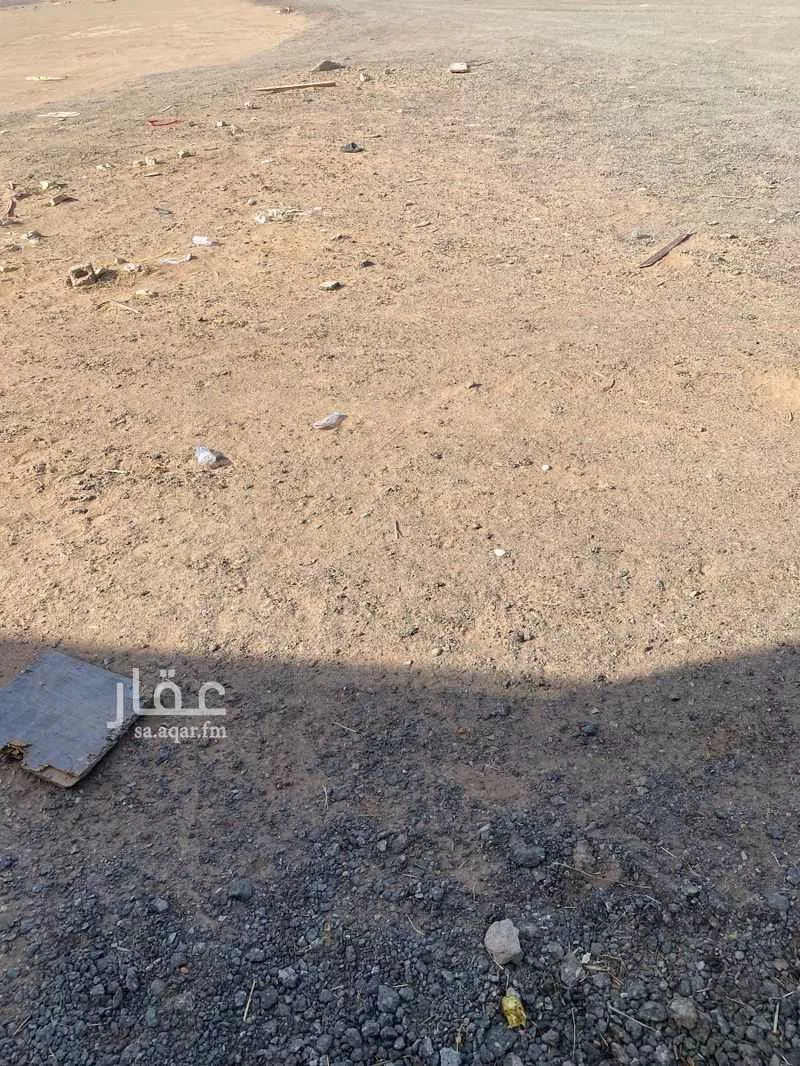 أرض 759 م² في الشرق 2