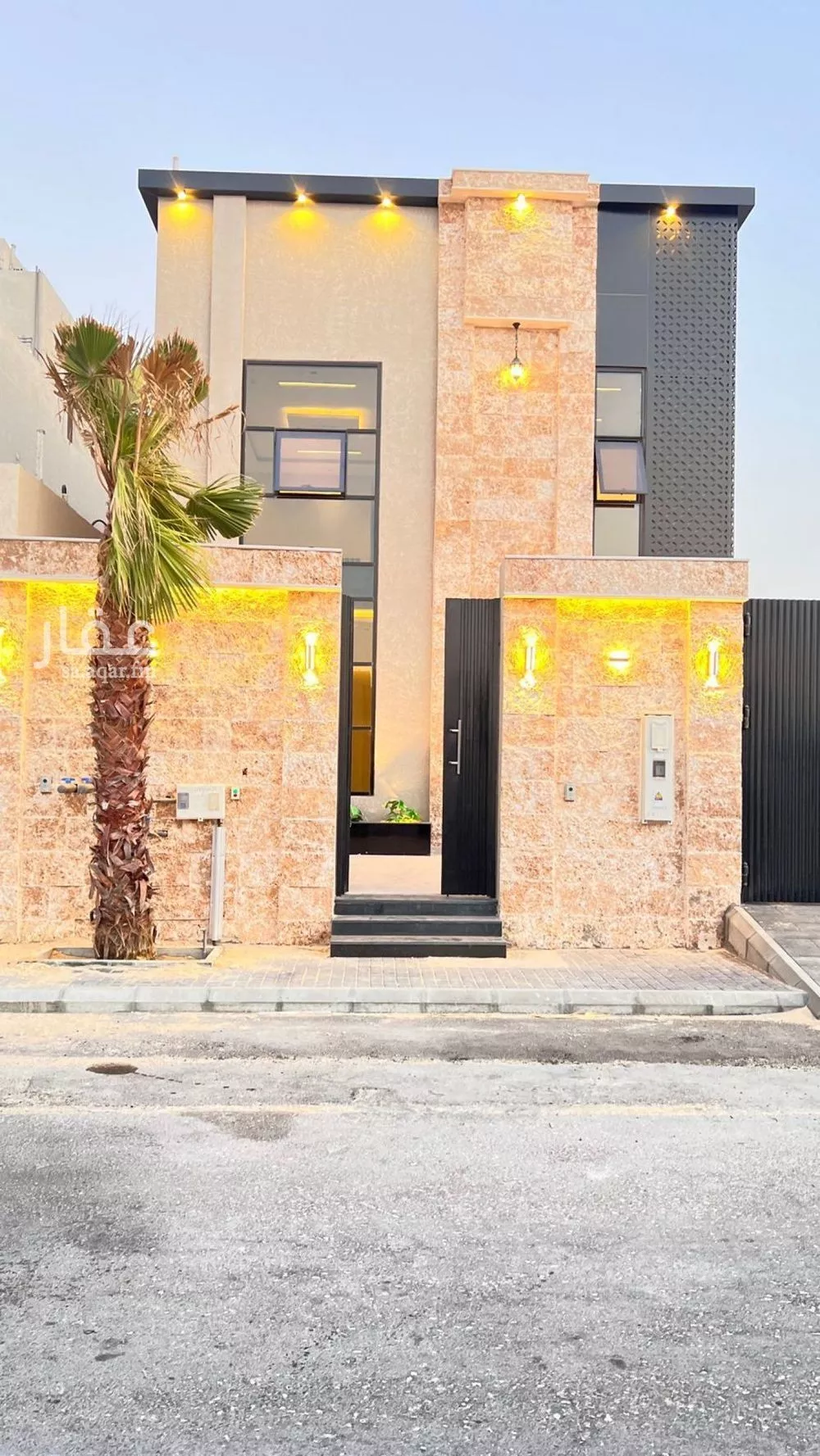 8 bedroom villa in Ash Shulah 3