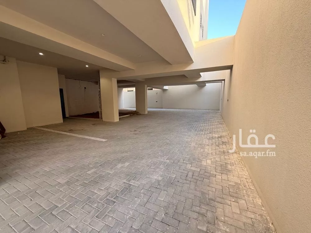 4 bedroom apartment in Badr, Riyadh 7