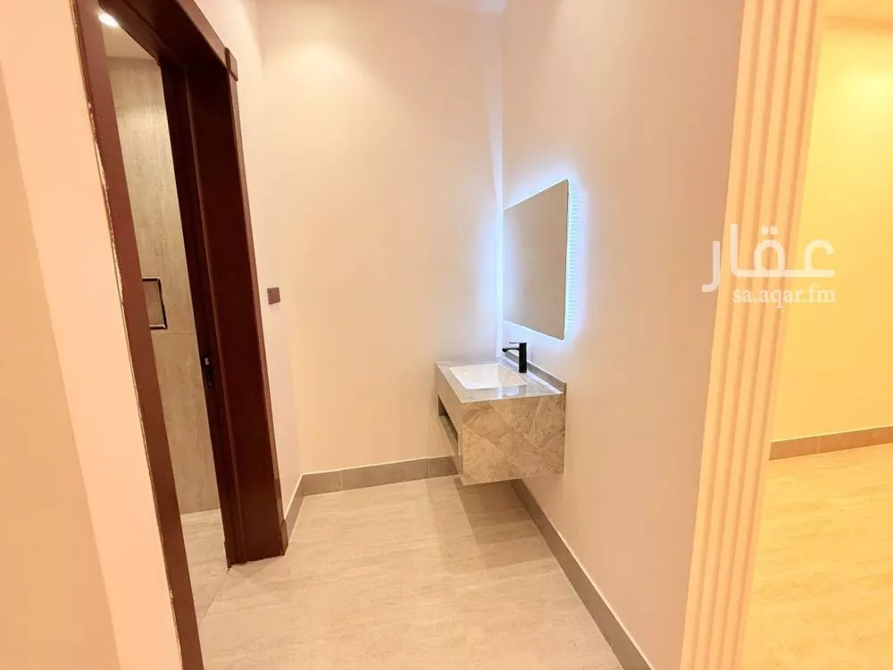 4 bedroom apartment in Okaz, Riyadh 7