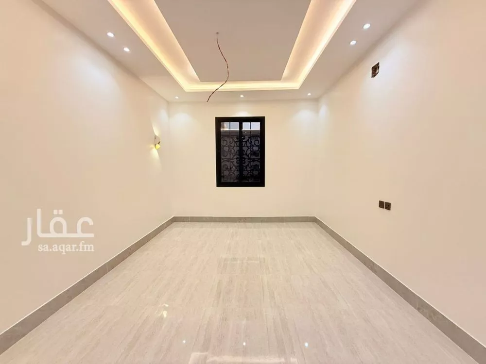 4 bedroom apartment in Okaz, Riyadh 8