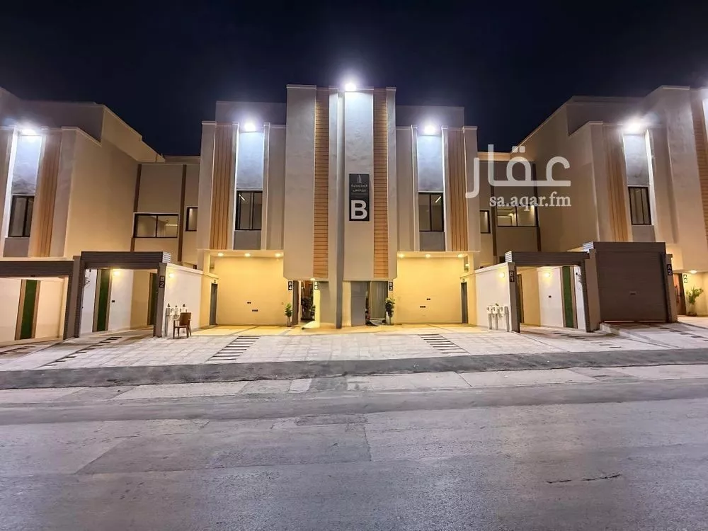 4 bedroom floor in Ad Dar Al Baida 1