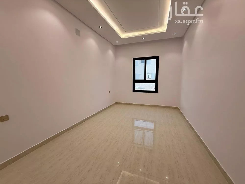 4 bedroom apartment in Okaz, Riyadh 5