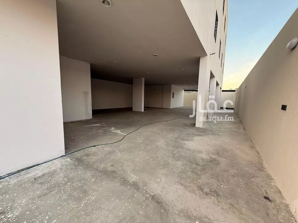 4 bedroom apartment in Okaz, Riyadh 12