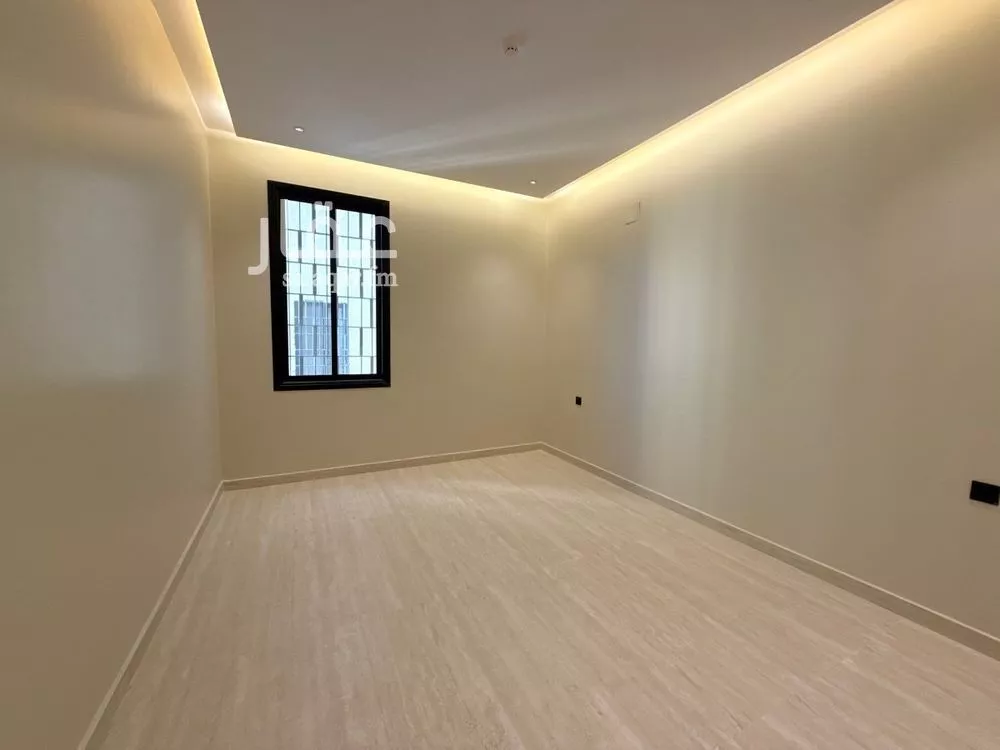 4 bedroom apartment in Badr, Riyadh 4