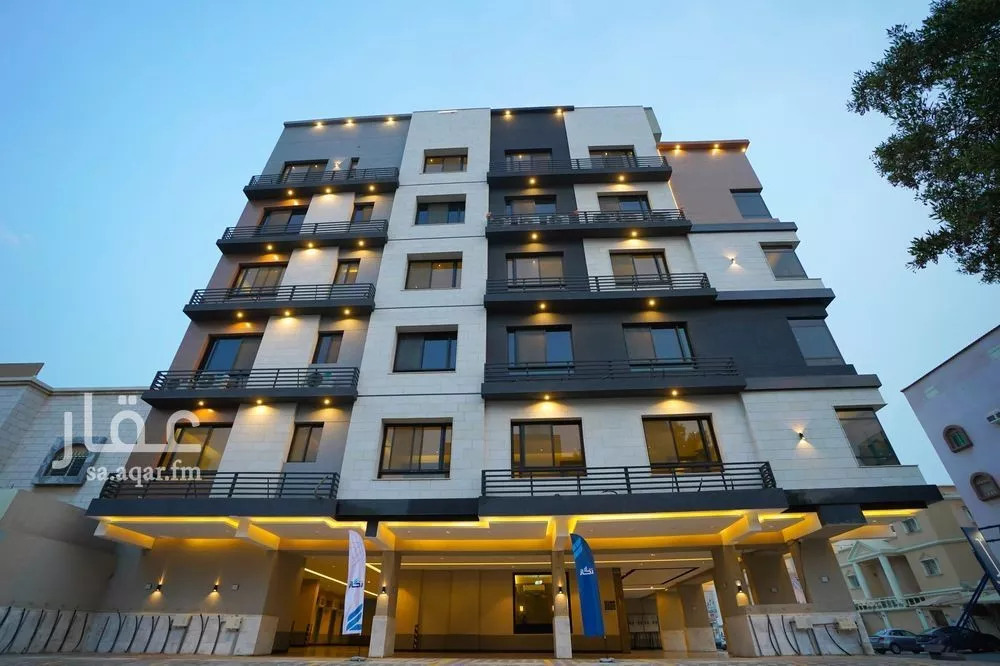 4 bedroom apartment in Al Marwa 2