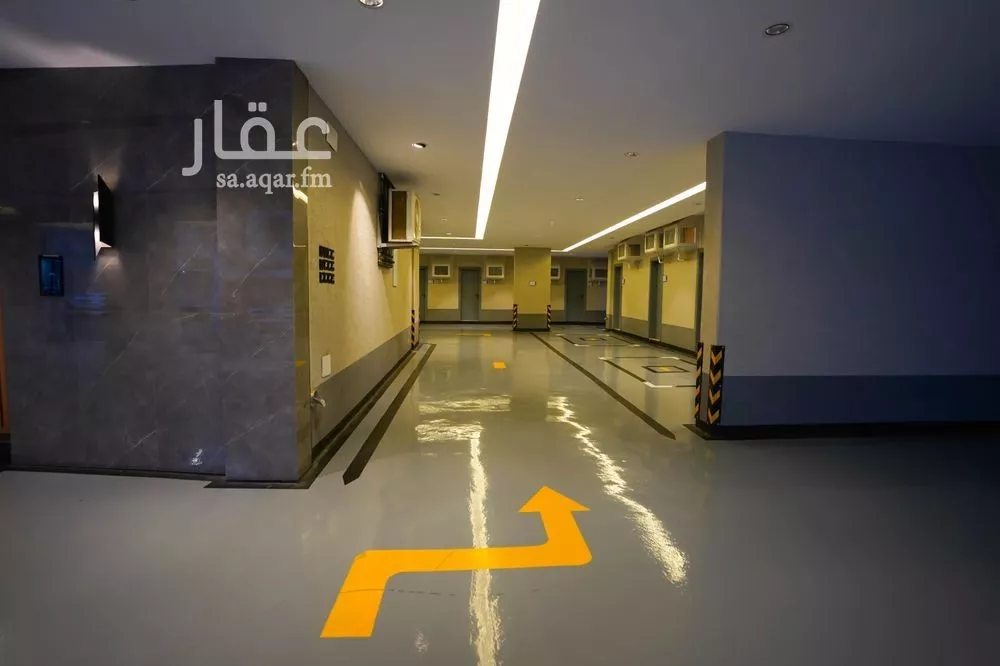 4 bedroom apartment in Al Marwa 5