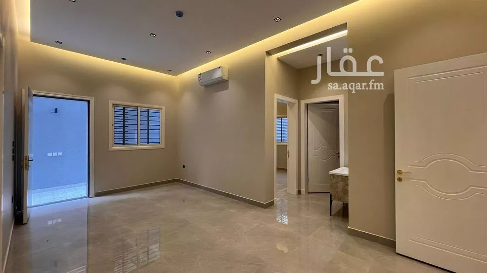 عمارة 891 م² في العارض 5