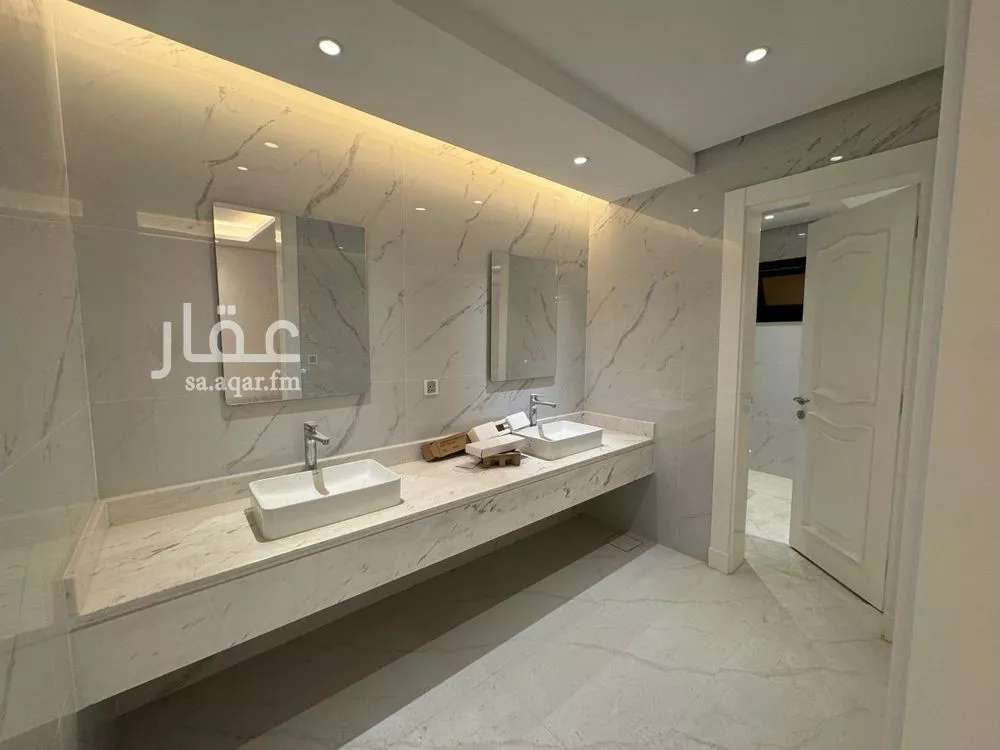 فيلا 10 غرف في المعذر الشمالي، الرياض 8