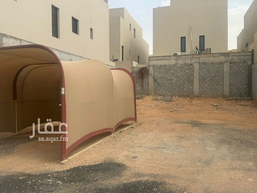 land in As Saadah, Riyadh 7