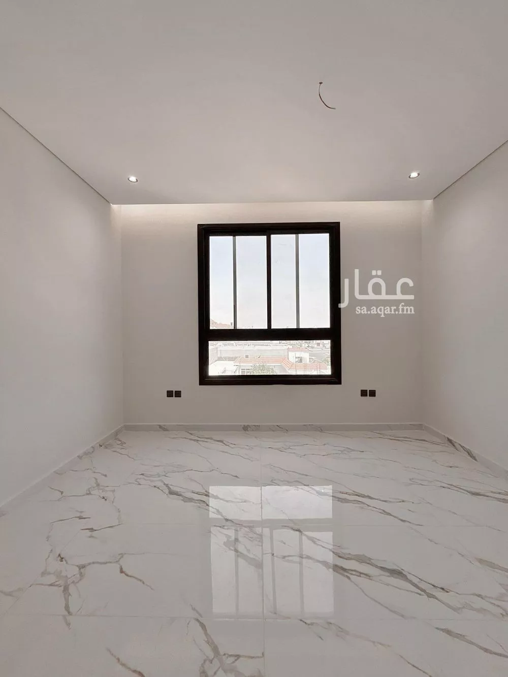 شقة 4 غرف في ام خالد 2