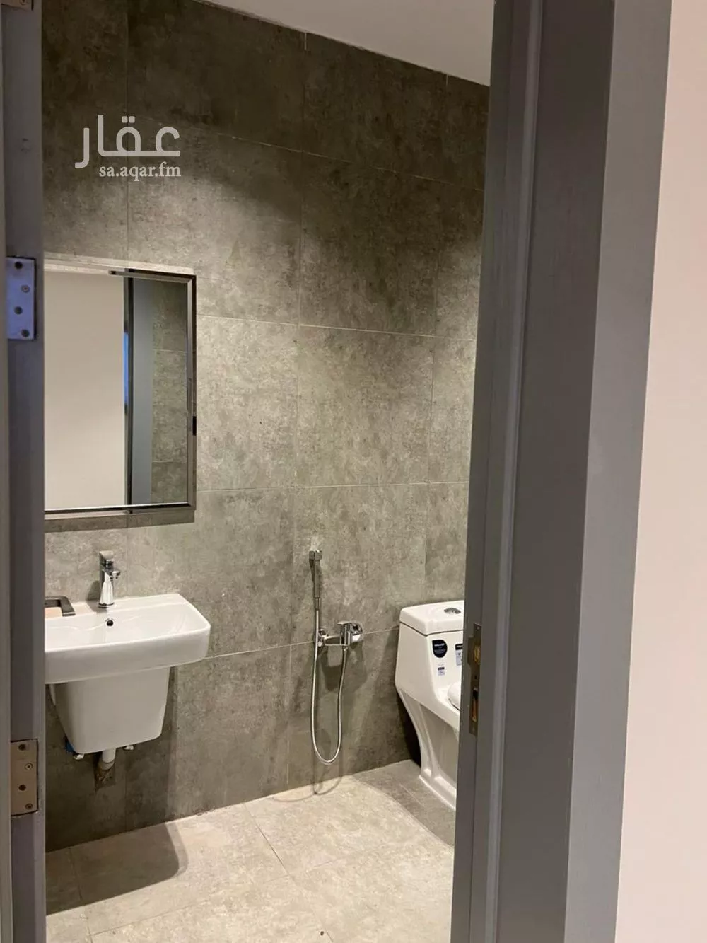 5 bedroom floor in Al Rimal 3