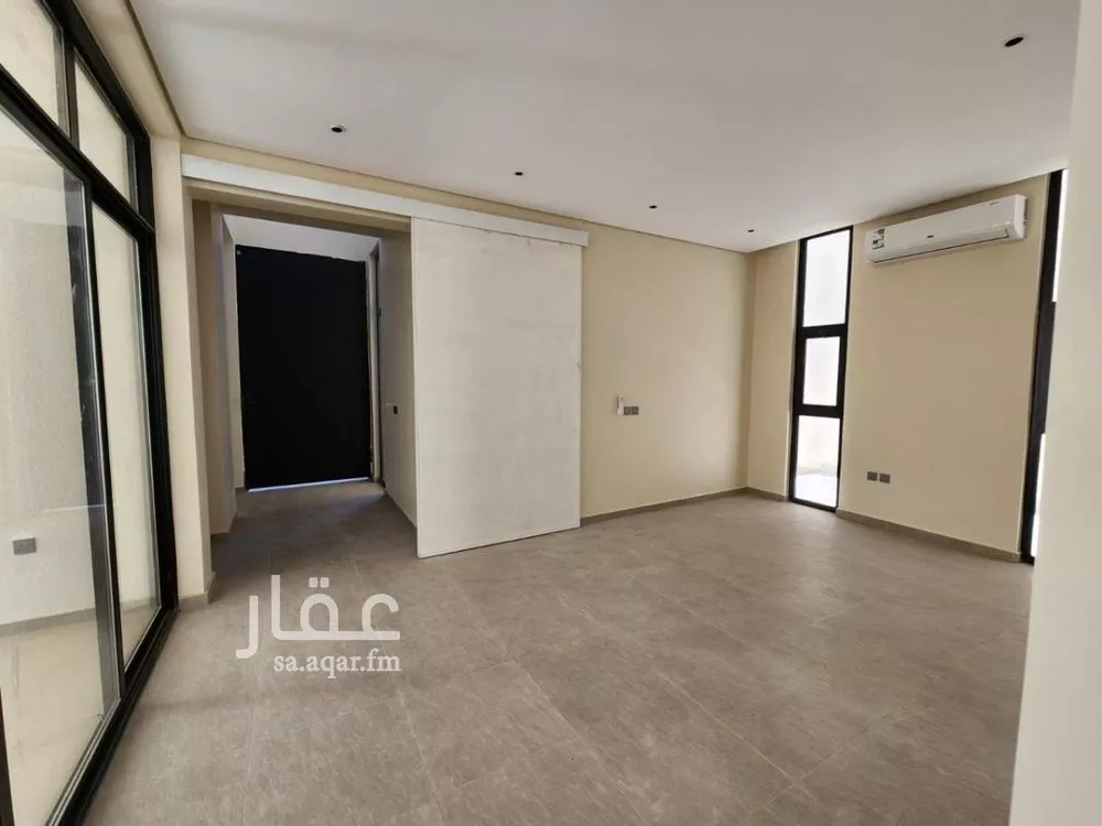 فيلا 5 غرف في الرمال 4