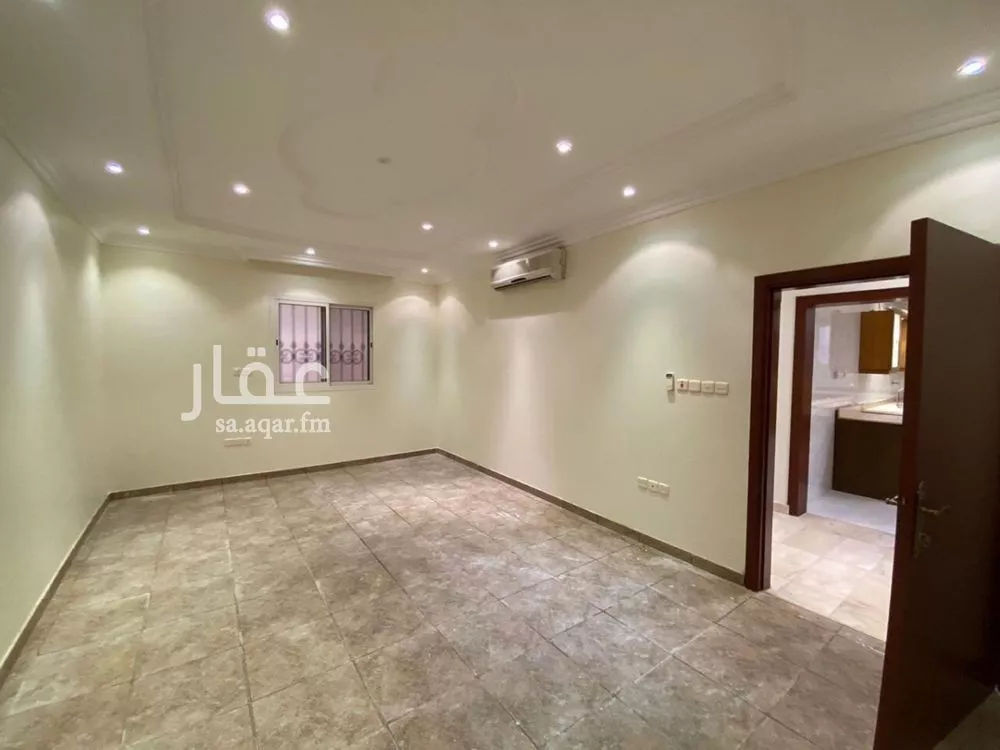 land in At Taawon, Riyadh 24