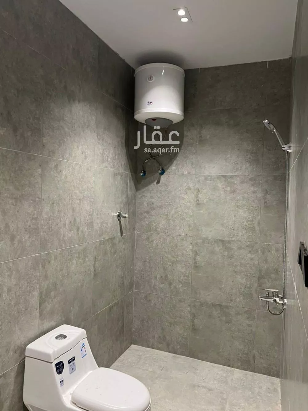 5 bedroom floor in Al Rimal 5