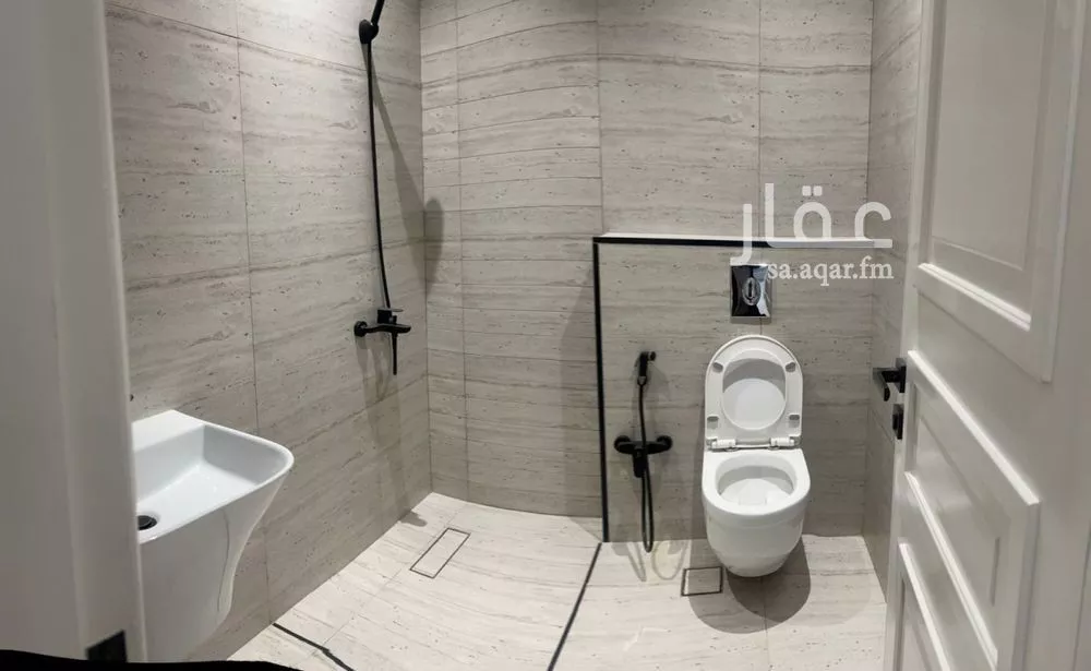 شقة 4 غرف في النرجس 3