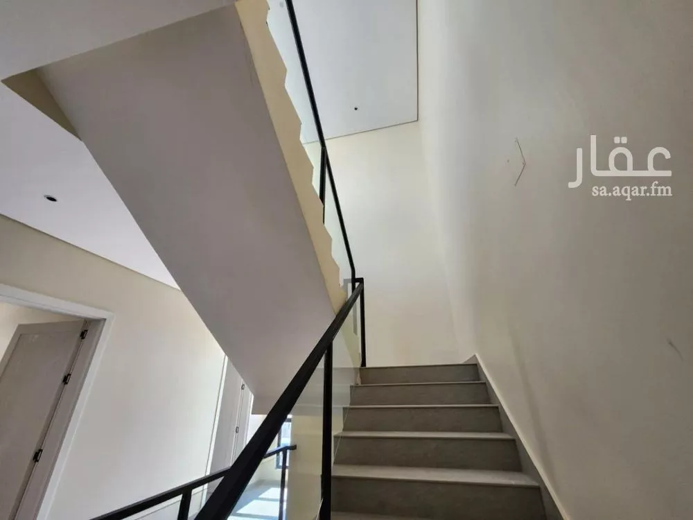 فيلا 5 غرف في الرمال 5