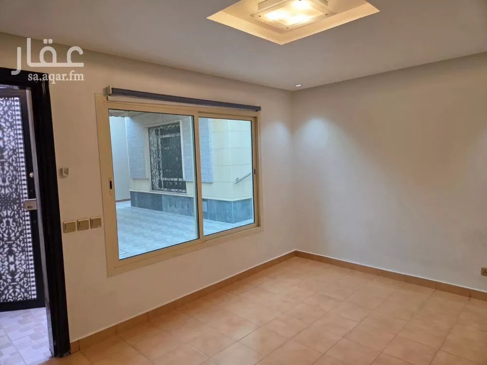 فيلا 7 غرف في الياسمين 3