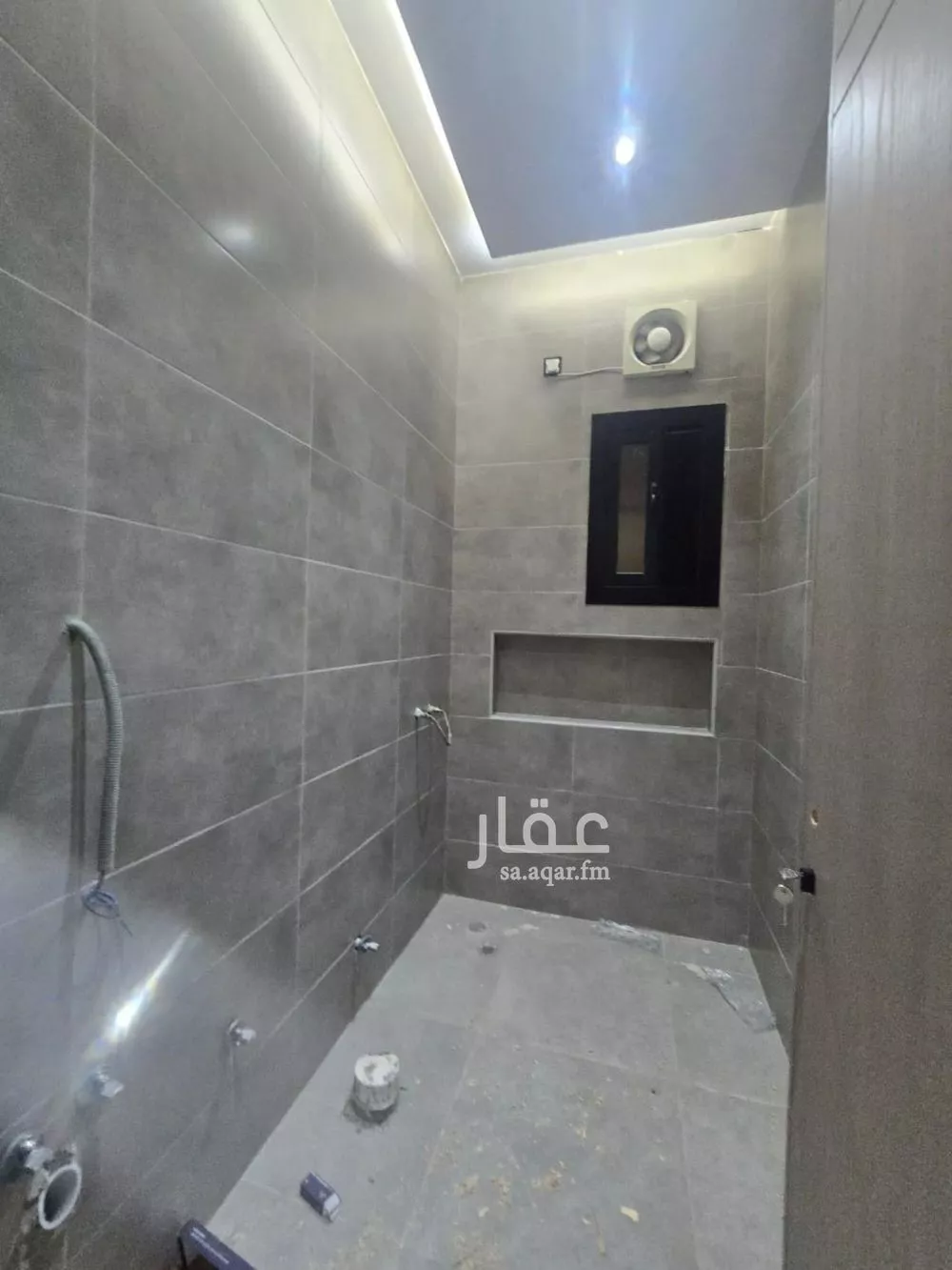 شقة 5 غرف في النزهة 4