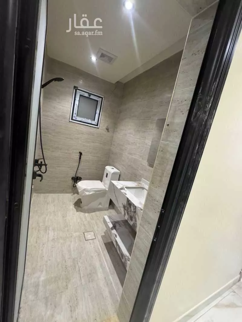 6 bedroom apartment in Al Jalawiyah, Eastern Province 10