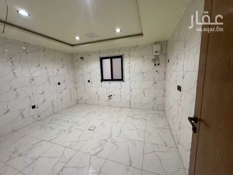 6 bedroom apartment in Al Jalawiyah, Eastern Province 12