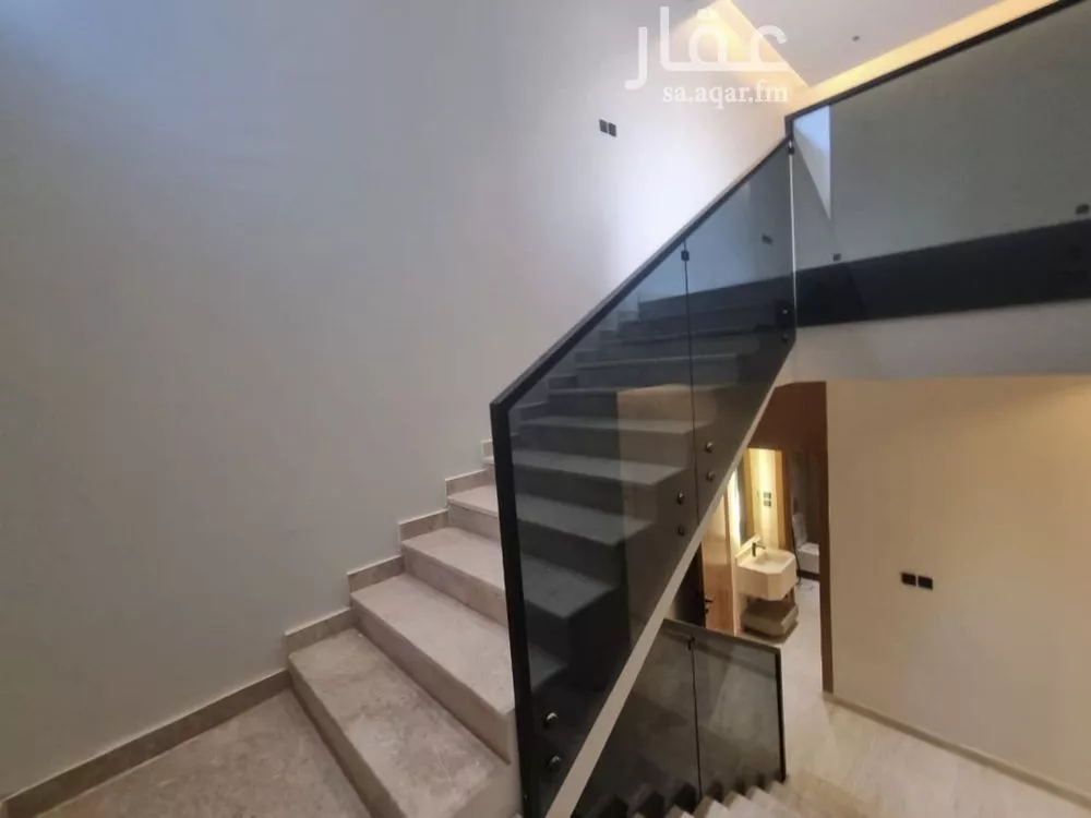 دور 4 غرف في السويدي 3