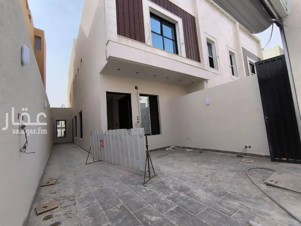 دور 5 غرف في عكاظ 5