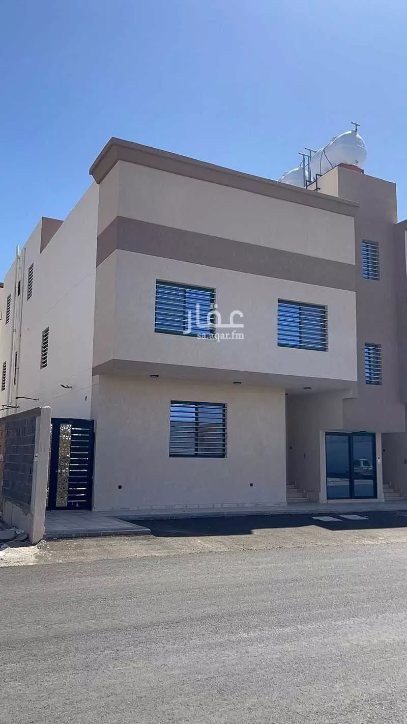 عمارة 600 م² في المطار 2