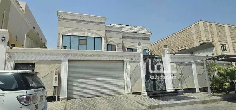 فيلا 9 غرف في تهامة 1