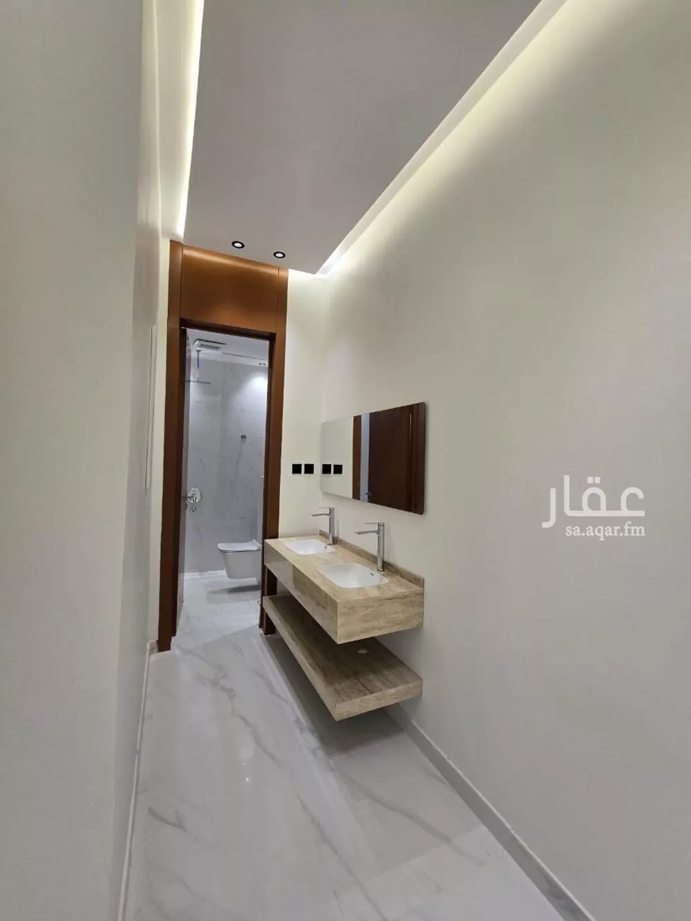 7 bedroom villa in Al Janadriyah 2