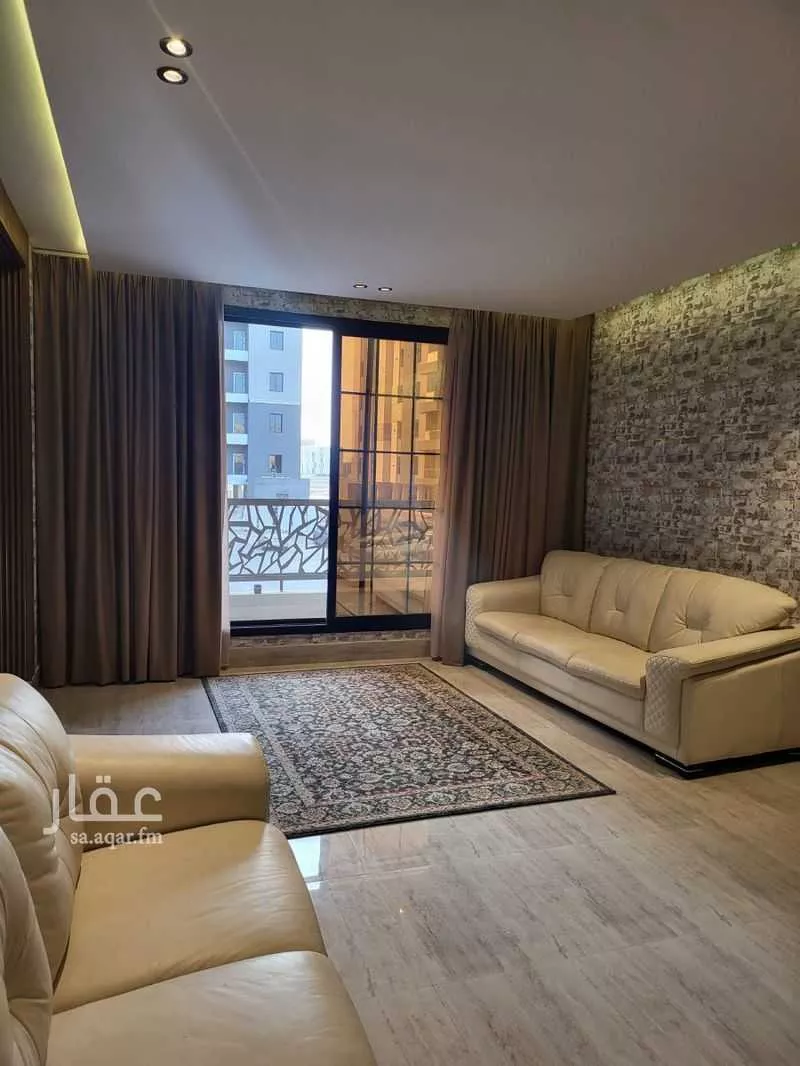 شقة 5 غرف في الحمرا 3