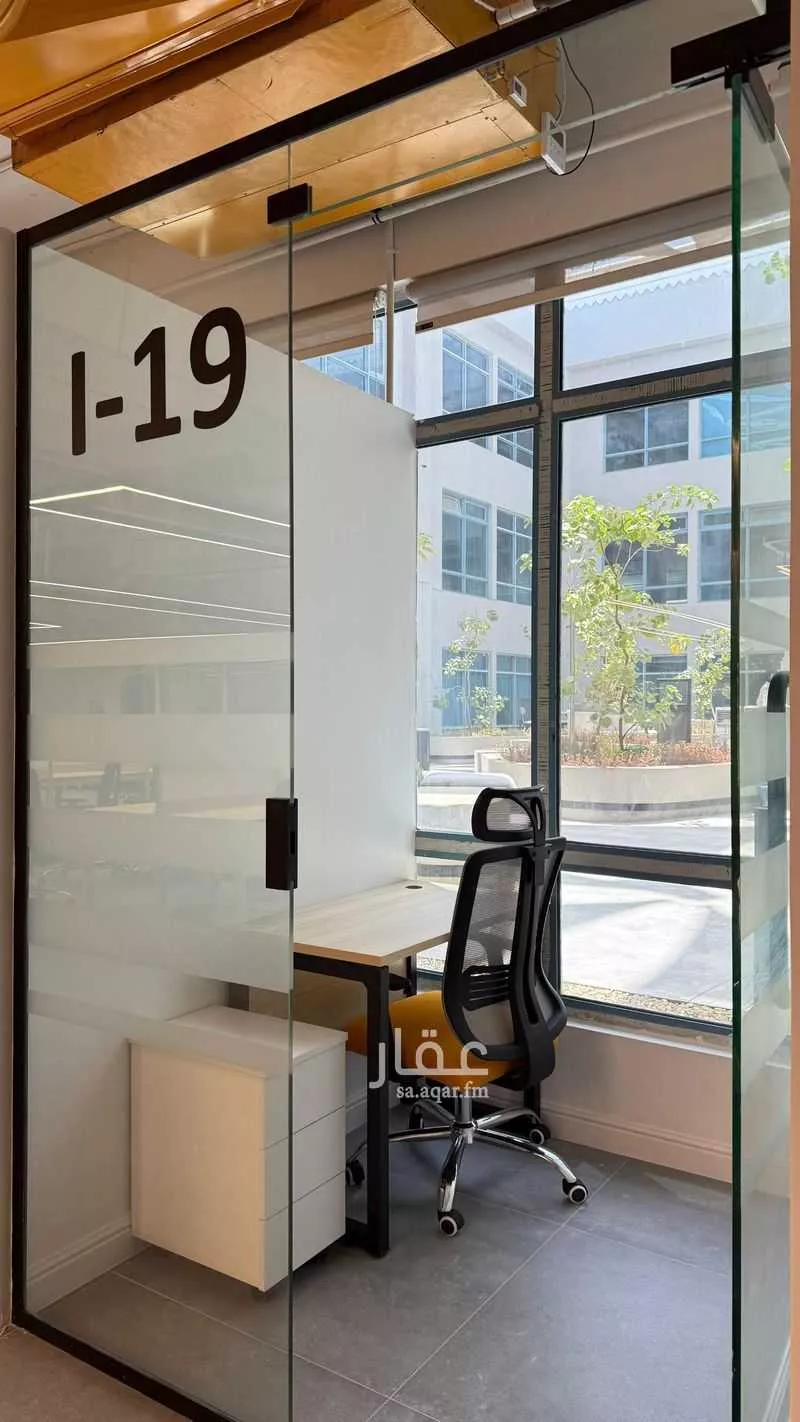 مكتب 5000 م² في الدريهمية 3