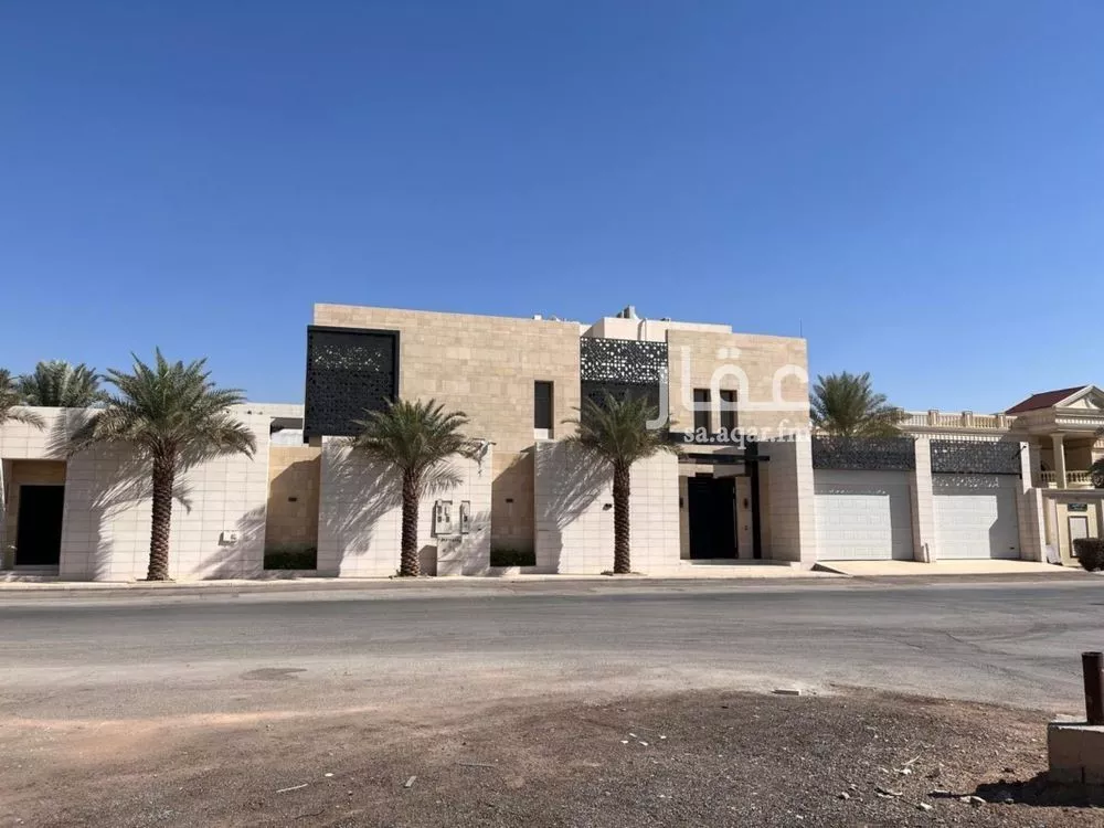 7 bedroom apartment in Al Rawdah 3