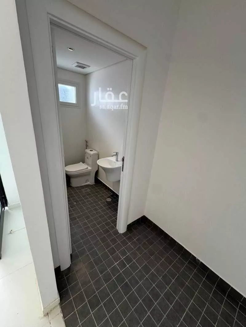 4 bedroom villa in Al Farouq, Riyadh 4