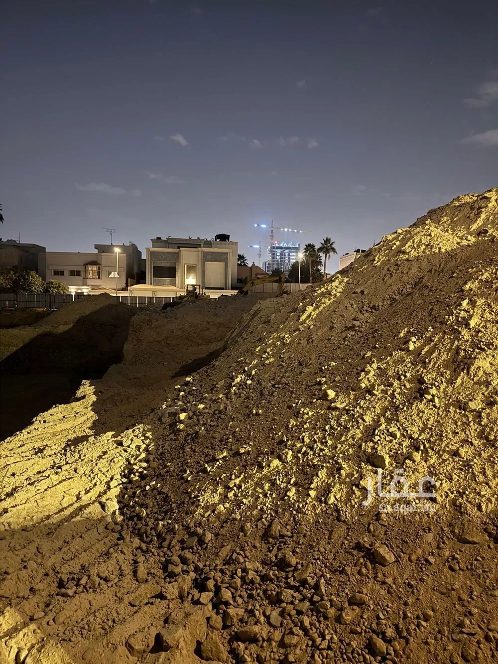 أرض 533 م² في الورود 2